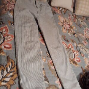 Old Navy Button Up Skinny Jeans Faded blue and off White Size 0